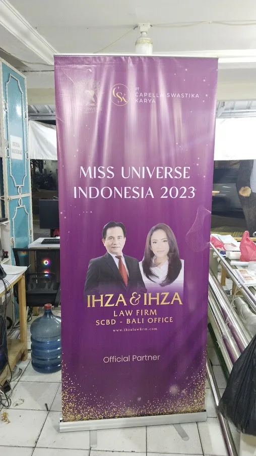 Roll Up Banner Custom
